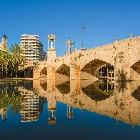 Apartment Great By The Turia Riverr *